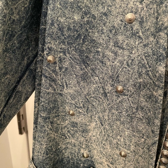 Vintage Washed Studded Denim Blazer - Picture 5 of 5
